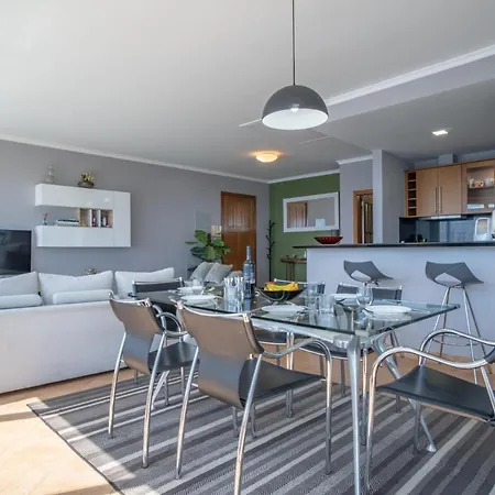 Front In 9 Lägenhet *