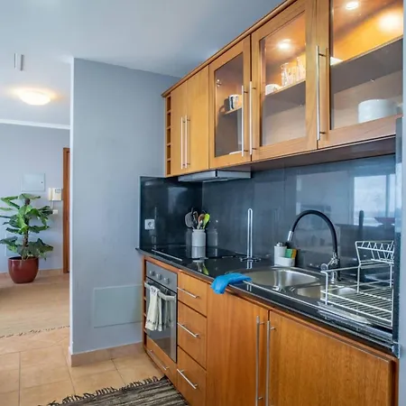 Front In 9 Apartment Paul do Mar (Madeira)
