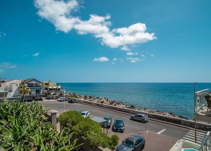 Apartmán Front In 9 *