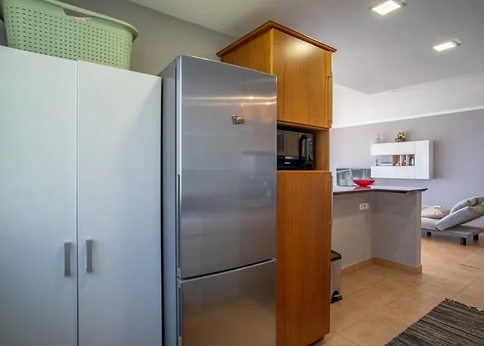 Front In 9 Apartament *